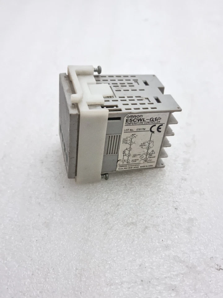 Used Working Omron E5CWL-Q1P Temperature Controller 100-240VAC E5CWL